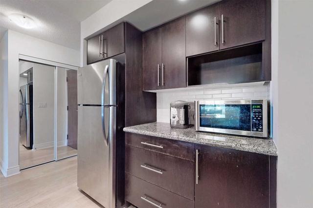 760 - 23 Cox Blvd, Condo with 2 bedrooms, 2 bathrooms and 1 parking in Markham ON | Image 2