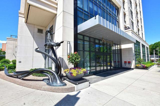 622 - 1 Old Mill Dr, Condo with 1 bedrooms, 1 bathrooms and 1 parking in Toronto ON | Image 1