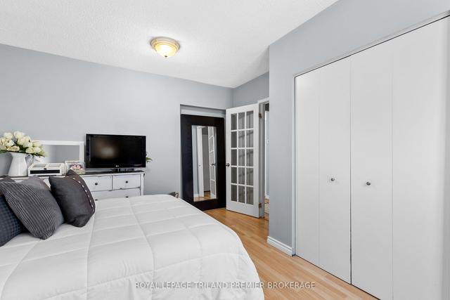 1284 Springbank Ave, House detached with 2 bedrooms, 2 bathrooms and 7 parking in London ON | Image 4