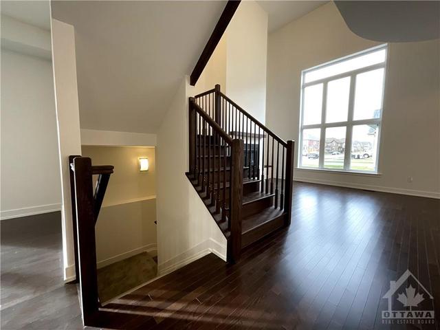 317 Chamomile Way, House detached with 4 bedrooms, 3 bathrooms and 6 parking in Ottawa ON | Image 25
