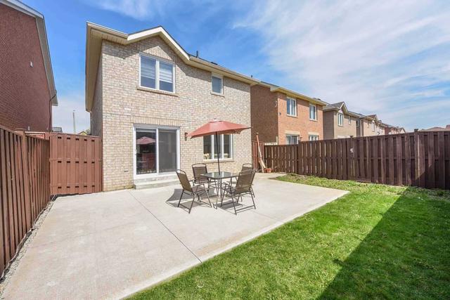 31 Lennon Tr, House detached with 4 bedrooms, 5 bathrooms and 5 parking in Brampton ON | Image 28