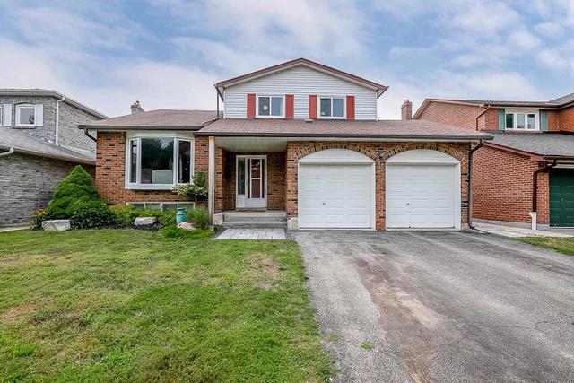 112 Eastman Cres, House detached with 3 bedrooms, 3 bathrooms and 4 parking in Newmarket ON | Image 1