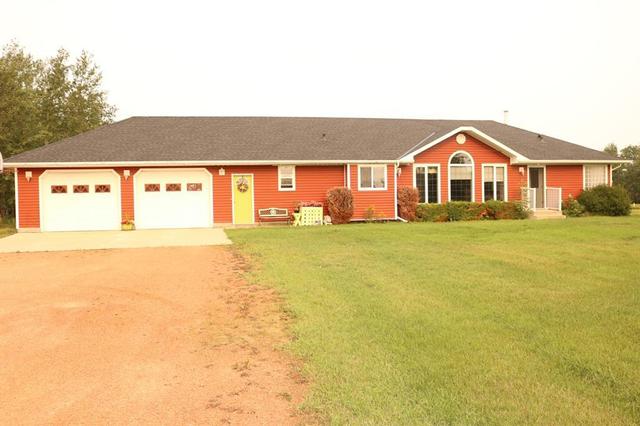 39230 Range Road 273, House detached with 3 bedrooms, 2 bathrooms and 5 parking in Lacombe County AB | Card Image