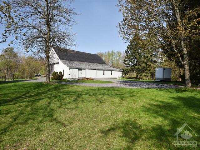 2940 County 20 Road, House detached with 4 bedrooms, 4 bathrooms and 10 parking in North Glengarry ON | Image 27