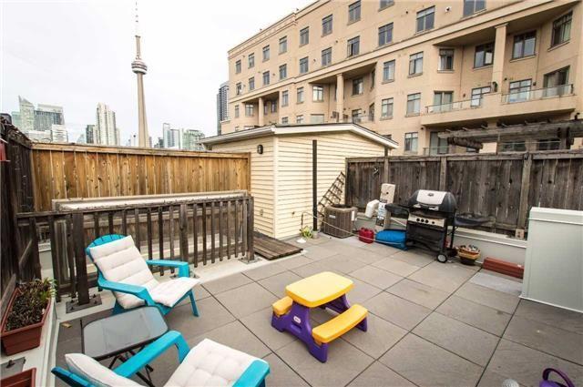 Th 11 - 11 Niagara St, Townhouse with 2 bedrooms, 1 bathrooms and 1 parking in Toronto ON | Image 4
