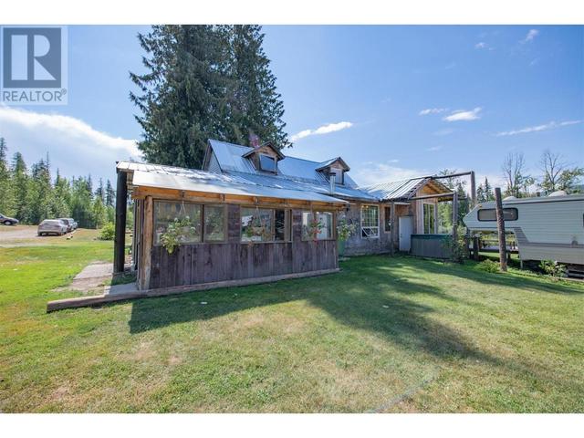 650 Trinity Valley Road, House detached with 3 bedrooms, 1 bathrooms and 10 parking in North Okanagan D BC | Image 5