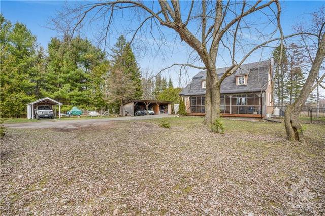 3765 Legault Road, House detached with 3 bedrooms, 2 bathrooms and 6 parking in Clarence Rockland ON | Image 1
