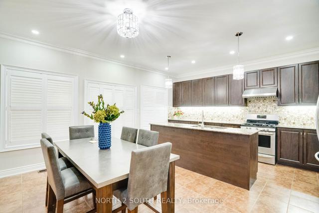 162 Via Borghese St, House detached with 4 bedrooms, 5 bathrooms and 6 parking in Vaughan ON | Image 5