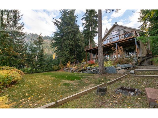 2611 Duncan Road, House detached with 5 bedrooms, 3 bathrooms and 2 parking in Columbia Shuswap C BC | Image 68