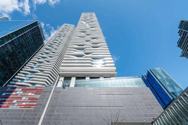 4901 - 88 Harbour St E, Condo with 1 bedrooms, 1 bathrooms and 0 parking in Toronto ON | Image 1