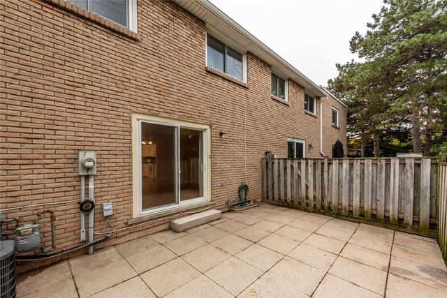 87 - 151 Gateshead Cres, Townhouse with 3 bedrooms, 2 bathrooms and 1 parking in Hamilton ON | Image 33