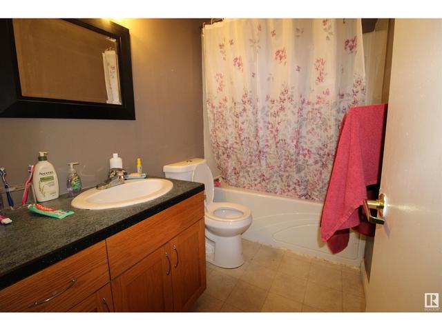 5114 52 Av, House detached with 5 bedrooms, 2 bathrooms and null parking in St. Paul AB | Image 13