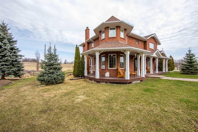 571 Hickory Beach Rd, Home with 3 bedrooms, 3 bathrooms and 12 parking in Kawartha Lakes ON | Image 6