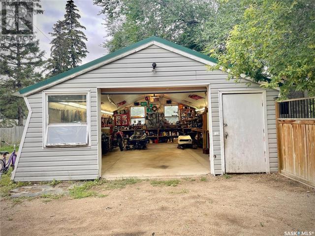 212 4th Avenue E, House detached with 3 bedrooms, 2 bathrooms and null parking in Nokomis SK | Image 37