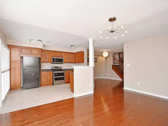 3131 Edgar Ave, House attached with 3 bedrooms, 3 bathrooms and 2 parking in Burlington ON | Image 6