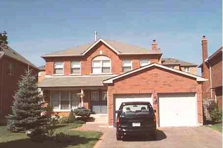 41 Helmsley Cres, House detached with 3 bedrooms, 1 bathrooms and 4 parking in Markham ON | Image 1