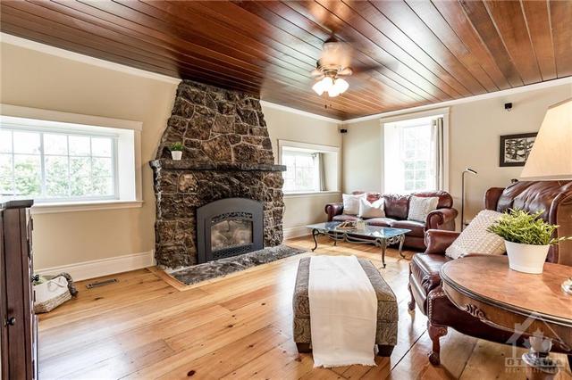 2415 County Rd 20 Road, House detached with 3 bedrooms, 3 bathrooms and 12 parking in North Grenville ON | Image 13