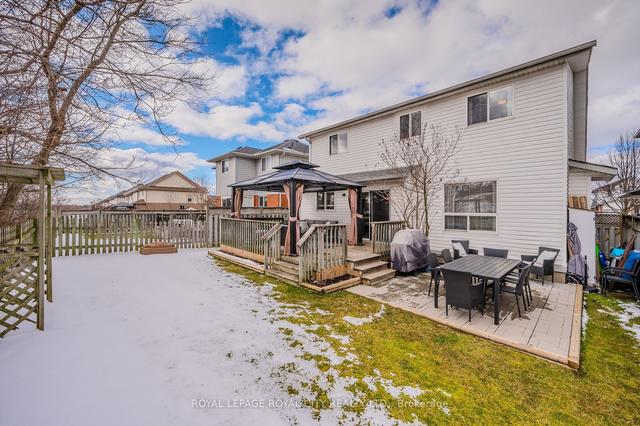 154 Silurian Dr, House detached with 6 bedrooms, 3 bathrooms and 4 parking in Guelph ON | Image 27
