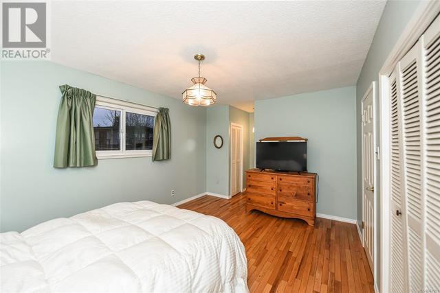 1757 Harmston Ave, House detached with 4 bedrooms, 3 bathrooms and 3 parking in Courtenay BC | Image 28