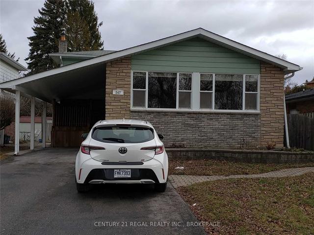 247 Waverly St N, House detached with 3 bedrooms, 1 bathrooms and 2 parking in Oshawa ON | Image 1