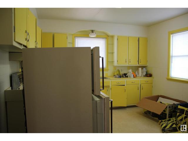 4337 50 St, House detached with 3 bedrooms, 1 bathrooms and null parking in Vegreville AB | Image 12