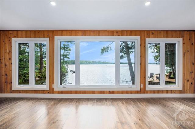 2 North Shore White Lake North, House detached with 2 bedrooms, 1 bathrooms and null parking in Greater Madawaska ON | Image 12