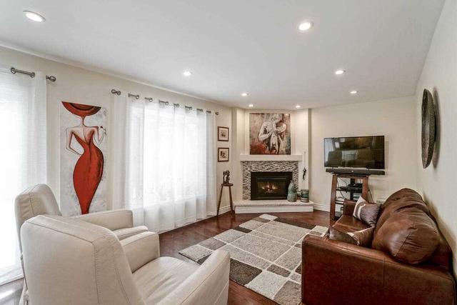 48 Appleton Tr, House detached with 3 bedrooms, 4 bathrooms and 6 parking in Brampton ON | Image 7