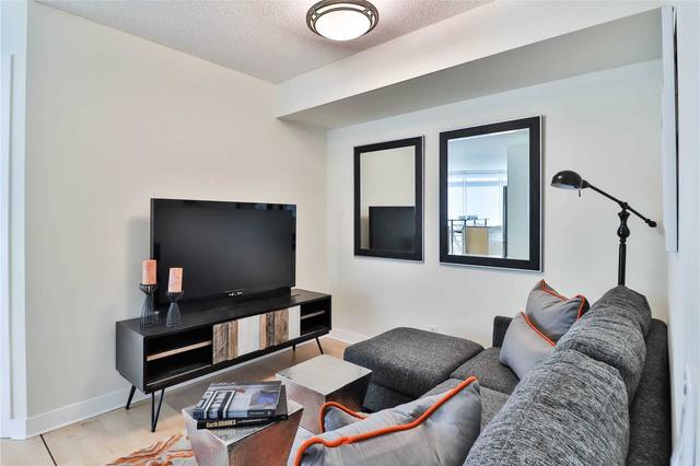 3209 - 361 Front St, Condo with 1 bedrooms, 1 bathrooms and 1 parking in Toronto ON | Image 3