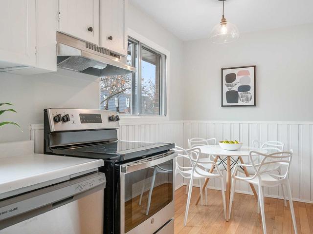 29 Sego Royalway, Townhouse with 3 bedrooms, 2 bathrooms and 2 parking in Toronto ON | Image 11