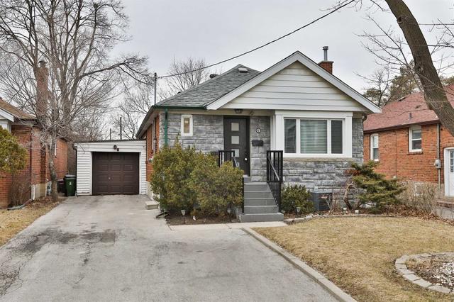 8 De Quincy Blvd, House detached with 3 bedrooms, 2 bathrooms and 5 parking in Toronto ON | Image 1