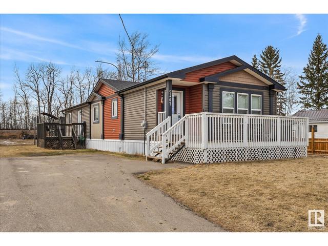 5407 45 St, House other with 3 bedrooms, 2 bathrooms and null parking in Redwater AB | Image 1