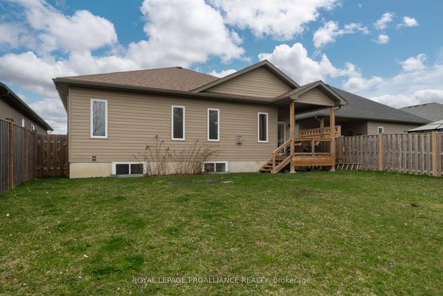 26 Rowan Pl, House detached with 2 bedrooms, 3 bathrooms and 6 parking in Quinte West ON | Image 31