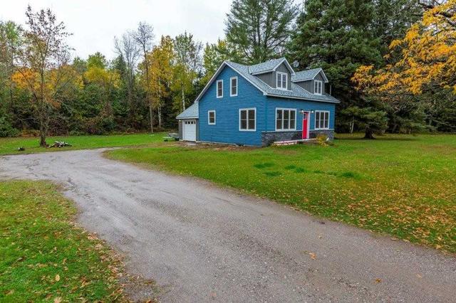 3694 Highway 28, House detached with 3 bedrooms, 2 bathrooms and 12 parking in Douro Dummer ON | Image 12