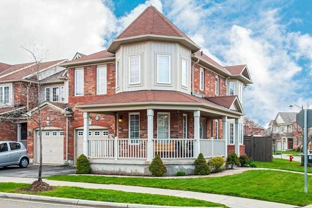 802 Maquire Terr, House attached with 3 bedrooms, 3 bathrooms and 1 parking in Milton ON | Image 1