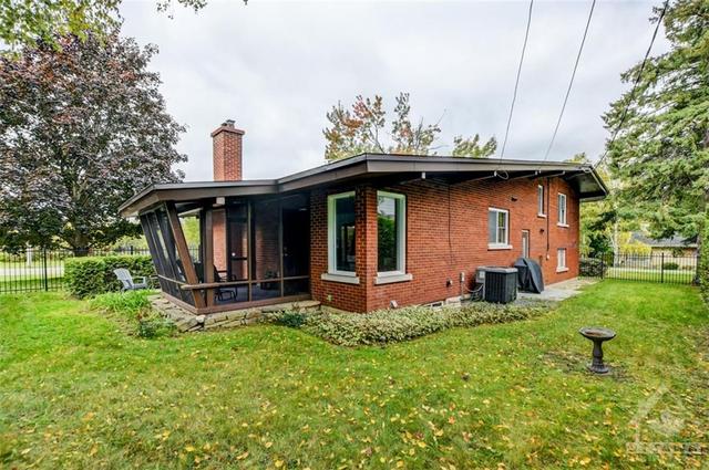 3884 Revelstoke Drive, House detached with 3 bedrooms, 3 bathrooms and 6 parking in Ottawa ON | Image 29