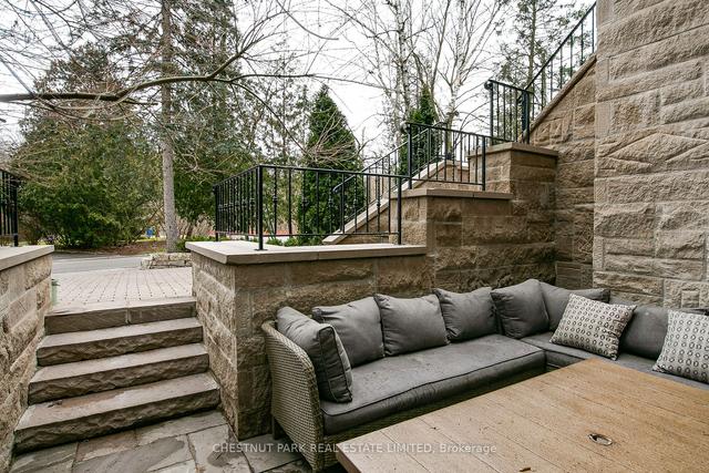 2 Dacre Cres, House detached with 5 bedrooms, 5 bathrooms and 7 parking in Toronto ON | Image 32
