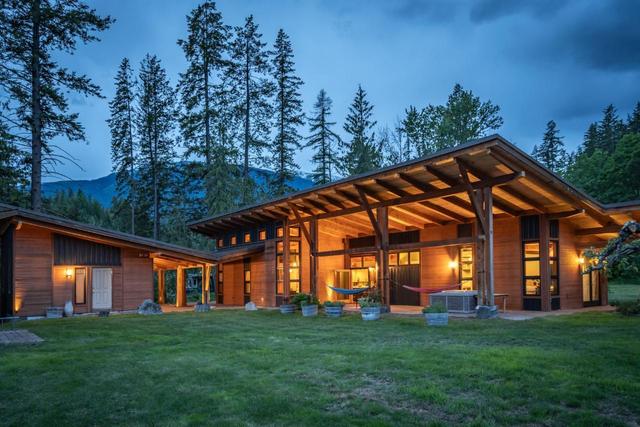 620 Higashi Way, House detached with 5 bedrooms, 2 bathrooms and 4 parking in Kaslo BC | Image 5