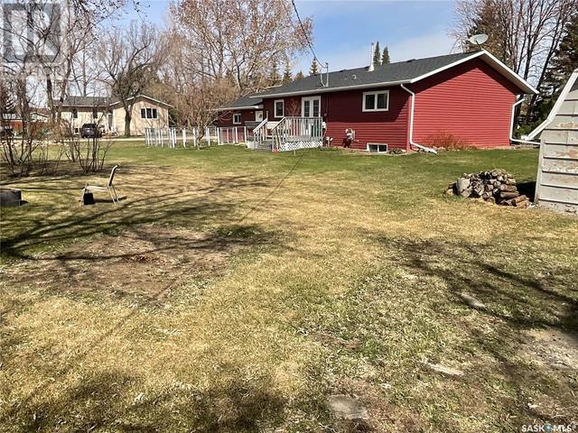 308 2nd Street S, House detached with 2 bedrooms, 2 bathrooms and null parking in Waldheim SK | Image 2