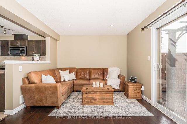 270 Severn Dr, House attached with 3 bedrooms, 3 bathrooms and 2 parking in Guelph ON | Image 36