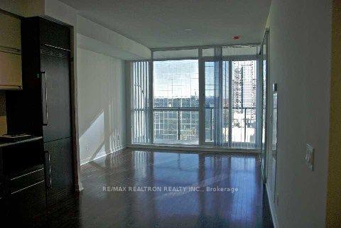 ph505 - 770 Bay St, Condo with 1 bedrooms, 1 bathrooms and 1 parking in Toronto ON | Image 9