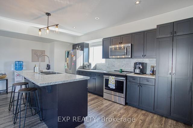 16 - 35 Scarlett Common, Townhouse with 3 bedrooms, 3 bathrooms and 2 parking in St. Catharines ON | Image 2