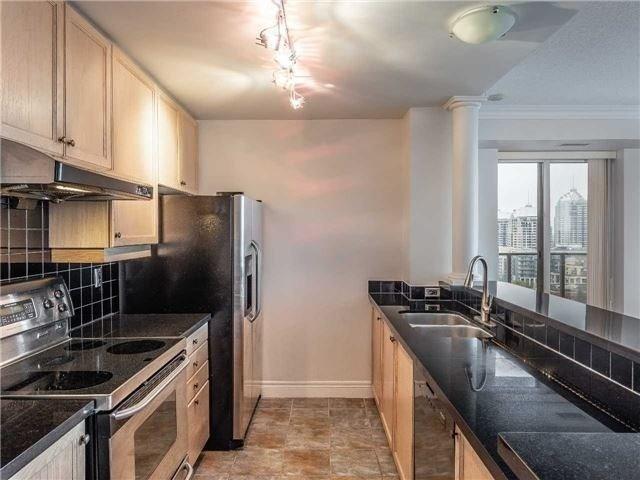 lph2 - 1 Clairtrell Rd, Condo with 2 bedrooms, 2 bathrooms and 1 parking in Toronto ON | Image 9
