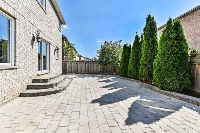 36 Rivington Ave, House detached with 4 bedrooms, 5 bathrooms and 5 parking in Vaughan ON | Image 32