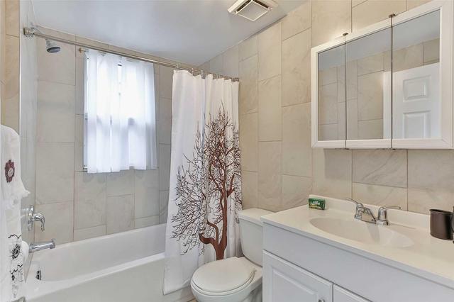 Upper - 305 Caledonia Rd, House semidetached with 1 bedrooms, 1 bathrooms and 1 parking in Toronto ON | Image 7