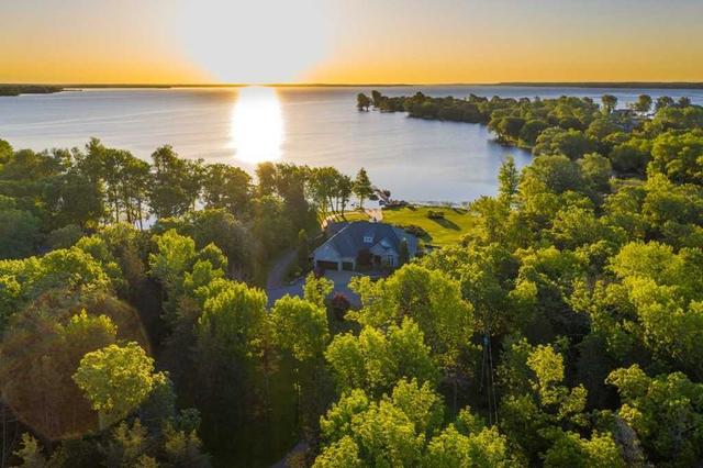10 Sandy Cove Dr, House detached with 4 bedrooms, 3 bathrooms and 18 parking in Prince Edward County ON | Image 17