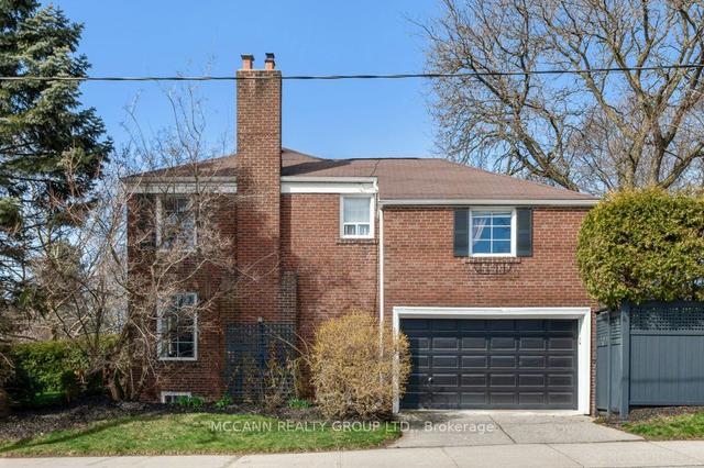 27 Lawrence Cres, House detached with 4 bedrooms, 3 bathrooms and 2 parking in Toronto ON | Image 12