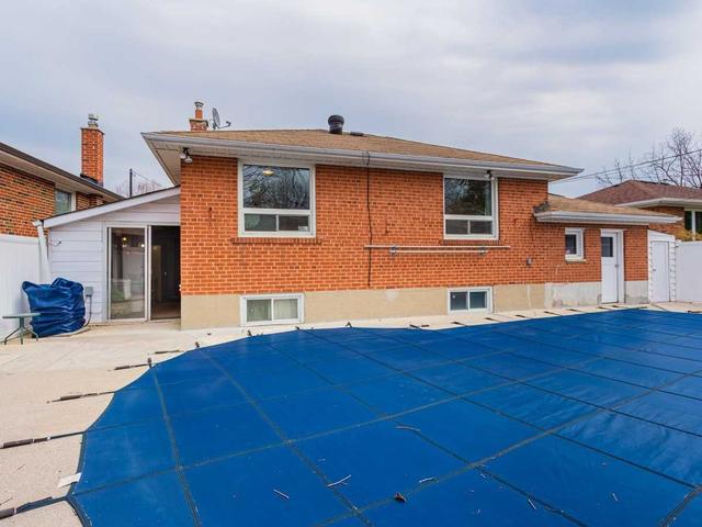 42 Jeffton Cres, House detached with 3 bedrooms, 2 bathrooms and 4 parking in Toronto ON | Image 20