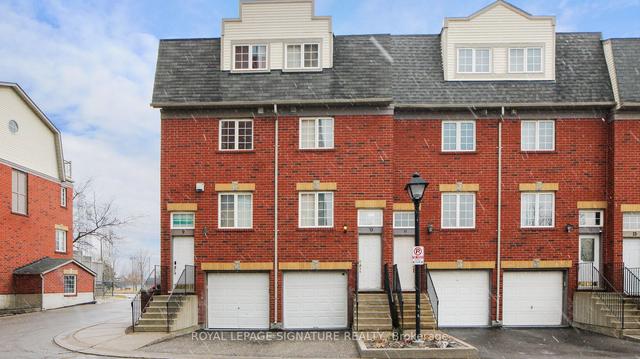 10 - 1623 Pickering Pkwy, Townhouse with 3 bedrooms, 2 bathrooms and 2 parking in Pickering ON | Image 1