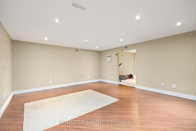 36 Athenia Dr, House semidetached with 3 bedrooms, 3 bathrooms and 2 parking in Hamilton ON | Image 24