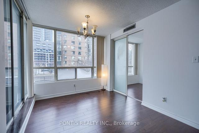 209 - 5785 Yonge St, Condo with 2 bedrooms, 2 bathrooms and 1 parking in Toronto ON | Image 14
